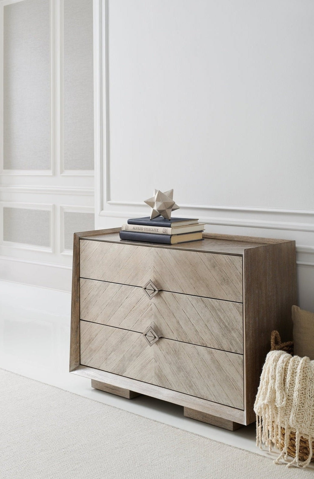 Caracole Classic A Natural Chest
