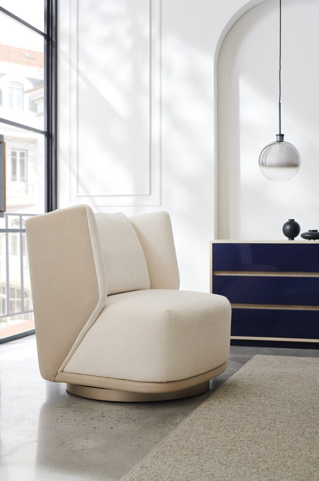 Caracole Modern La Moda Da Vita Large Nightstand