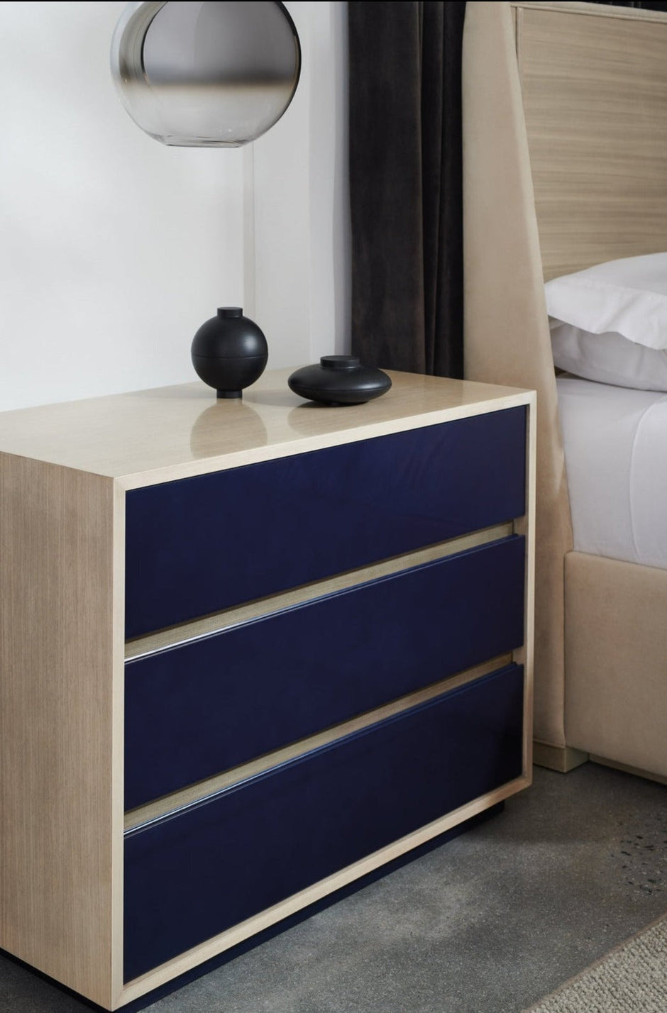 Caracole Modern La Moda Da Vita Large Nightstand